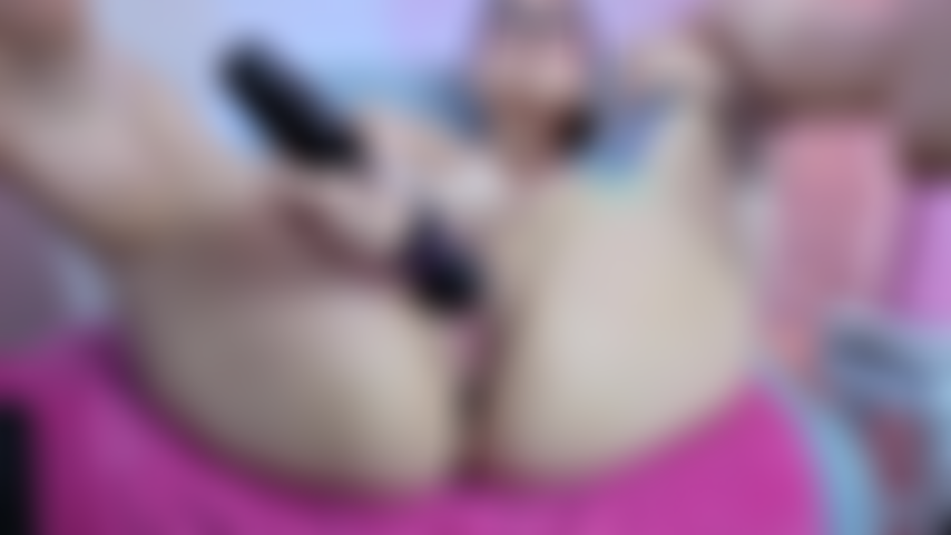 Real Orgasm with Domi and Squirt