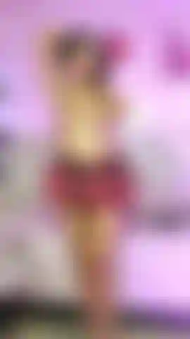 Mes seins et mon cul sont prêts pour toi.