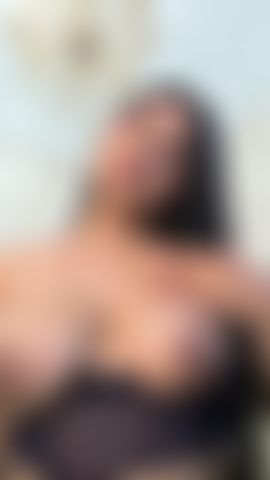 Curvybabe.