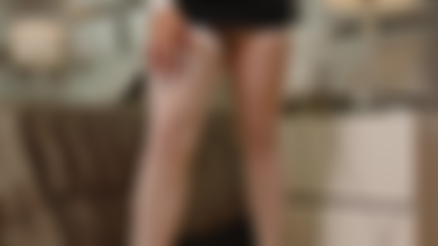 Violeta_video_room_addiction.