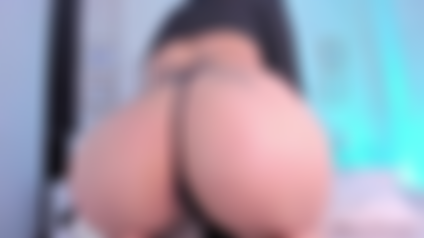 Mon gros cul rebondit sur ton visage.