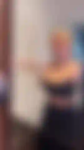 Une fellation après l'entraînement.