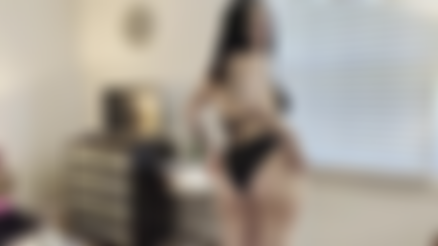 Essayage de bikini.