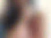 Une écolière qui passe son premier examen oral.