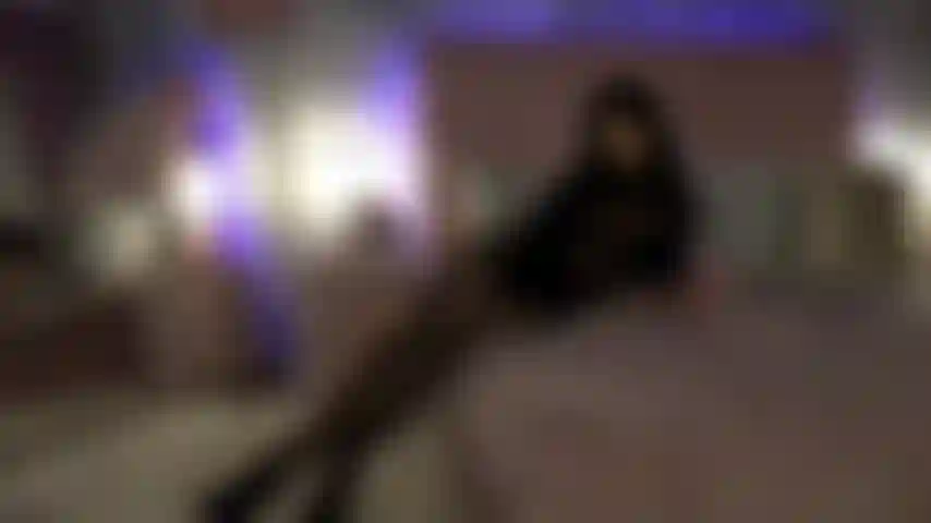 J'adore et je suce une bbc pendant que tu paies pour la regarder, comme un bon cocu.