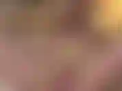 Addict à la milf : elle vous manipulera avec ses charmes indéniables, faisant de vous son jouet de garçon, votre mission est de lui plaire !