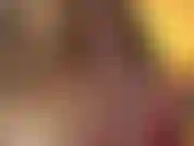 Française qui embrasse mes lèvres pulpeuses, juste un petit aperçu de ce que ça fait de goûter sur mon corps merveilleux.