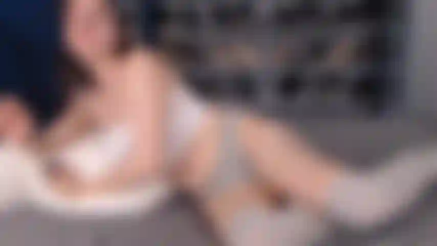 L'heure du conte ! La plus petite bite que j'ai jamais touchée/la fois où je me suis fait prendre au chat !