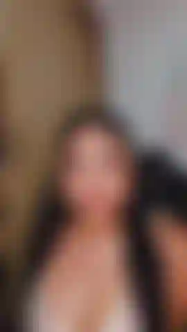 Not everyone's ready to see me like this... but you seem curious. I want you to lose control with me 🔥