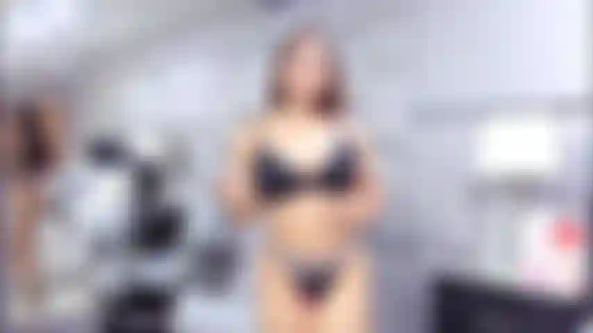 D'abord sexy, puis audacieuse, tu aimes ça, n'est-ce pas ?