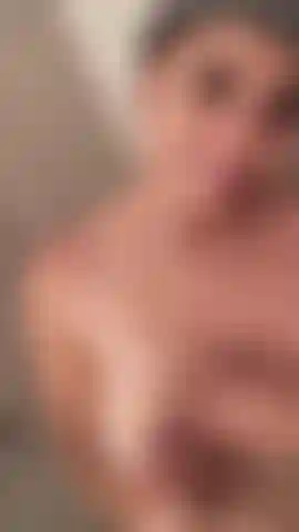 Do you want to take a hot bath with me?