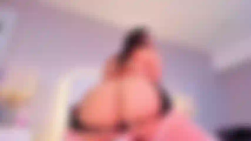 Une superbe vue sur mon cul, pendant que ta bite entre.