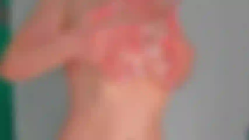 Mes seins rebondissent.