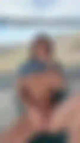 Les lèvres taquines.