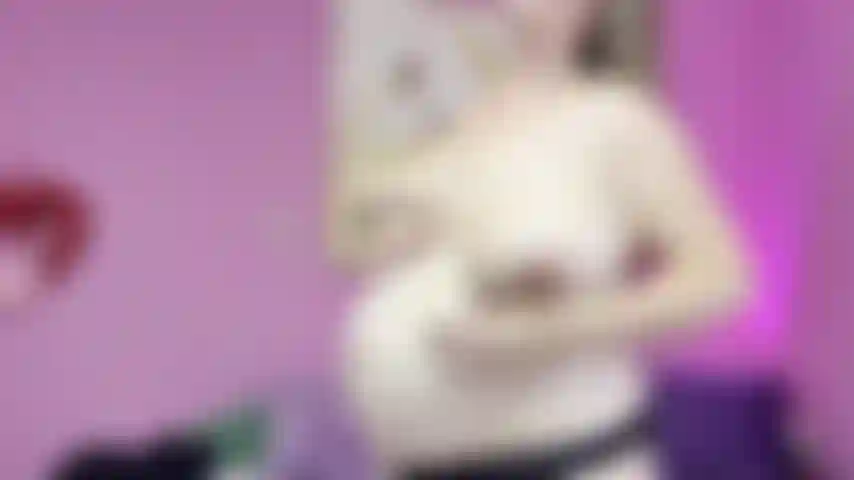 Showing off My Big Fat Pregnant Pussy