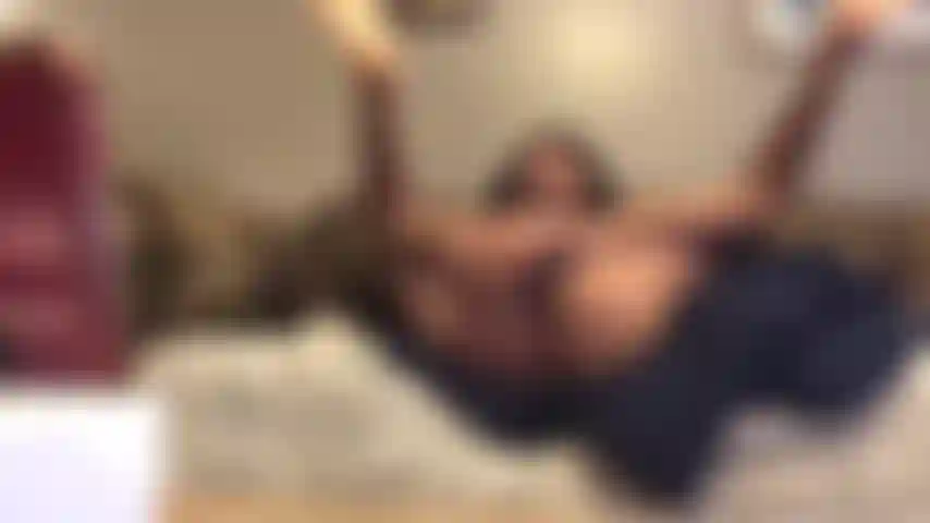 Bretzel humain, cul parfait, grosse bite.