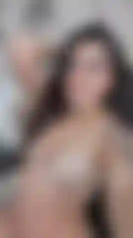 A moment full of rhythm, energy and sensuality. I let the music guide every movement, connecting with my body and the vibe of the moment. Fluidity, attitude and passion merge to create a dance that seduces the camera and captures every detail.
Let yourself be carried away by the intensity
Ready to feel the beat with me?"