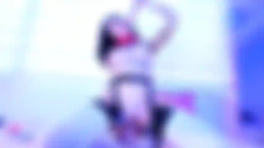 Parfaite chevauchée de gode et fellation.