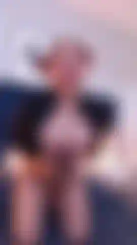 A very hot black outfit, a subtle and tender look, and a lot of sexual desire...