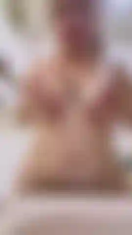 I just got out of the shower a little hot, come and damage my mind and make me cum for you