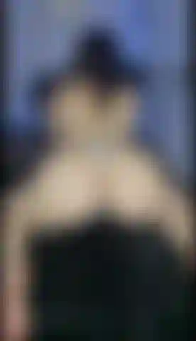 Twerking / butin rebondissant sur le sol.