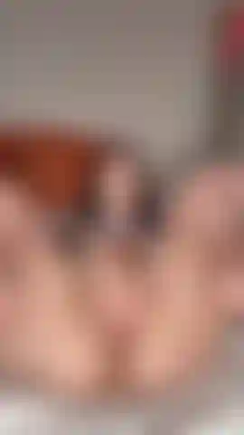 Jeu de chatte gratuit avec jouets (doigts uniquement).