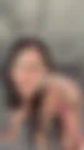 Would you like to receive a good blowjob in the shower?