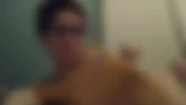 Je joue avec les seins 1. Mp4.