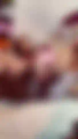 Juicy teaser, qui entre et sort de cette chatte crémeuse.