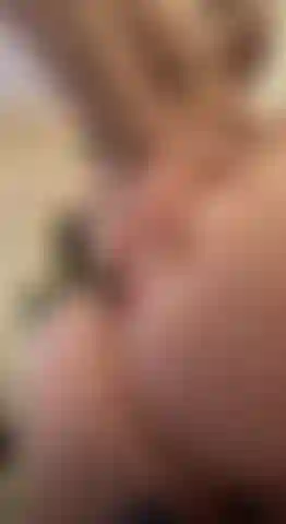 String noir 1 min debout twerk.