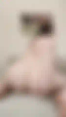 2 Min d'anal avec gode réaliste.