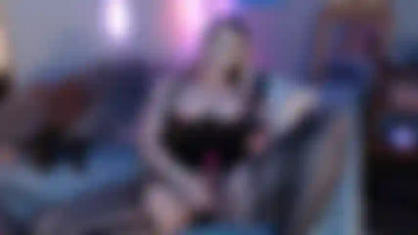 Une chatte rose humide, une pawg baisée avec une bbc et jouit deux fois avec une luxuriance.