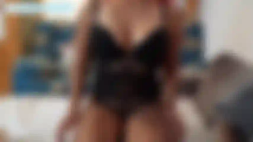 Sexy redhead babe sucking dick and passionate kissing