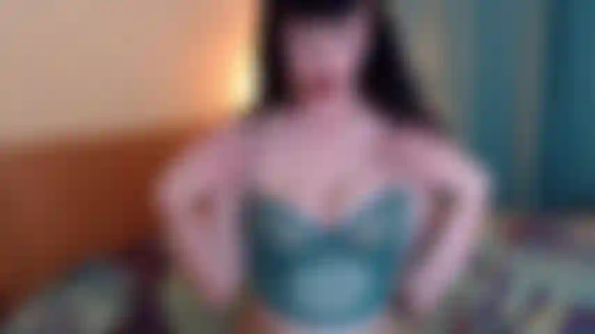 Regarde-moi raser mes aisselles poilues.