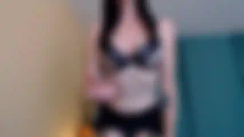 Joi, lingerie, taquineries, buisson et un orgasme !