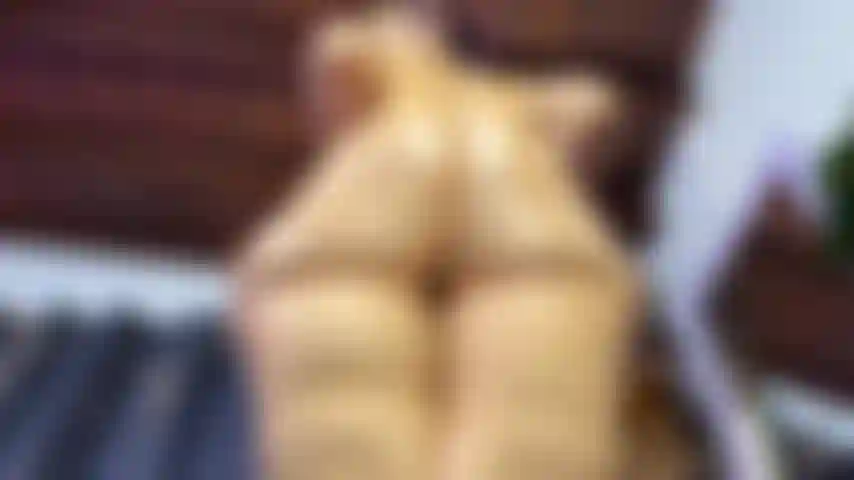 CLAPPING MY FAT ASS!