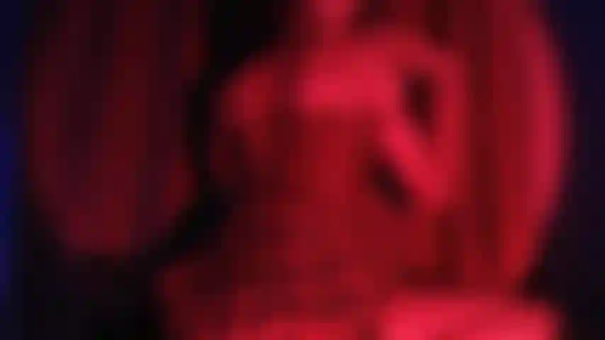 Danse avec une rose.