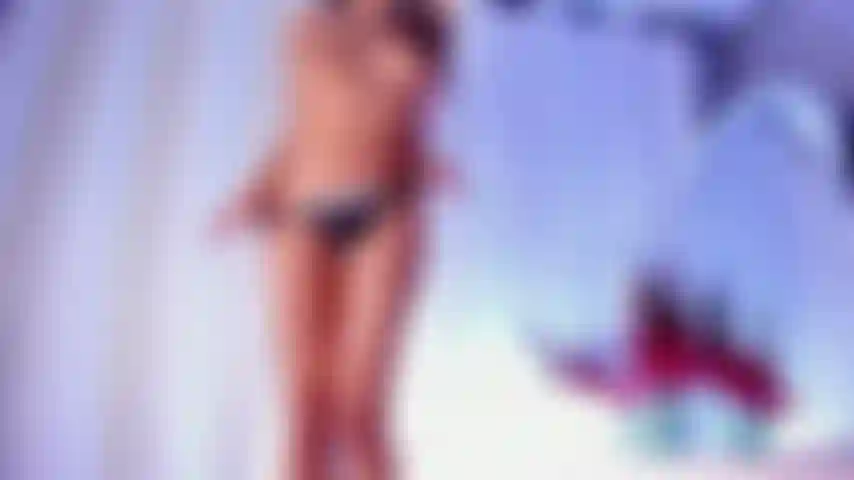 Cire et huile sur mon corps.