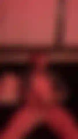 Grosse éjaculation après la bordure.