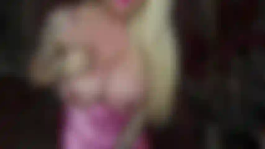 Air branle-tease avec mes gros seins dehors.