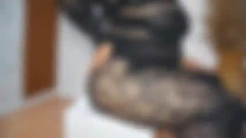 come and enjoy my room and my body