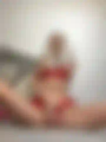 I m so horny and i need you right now.Wet pussy and creamy juicy