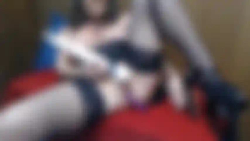 4 Finger squirt slomo.