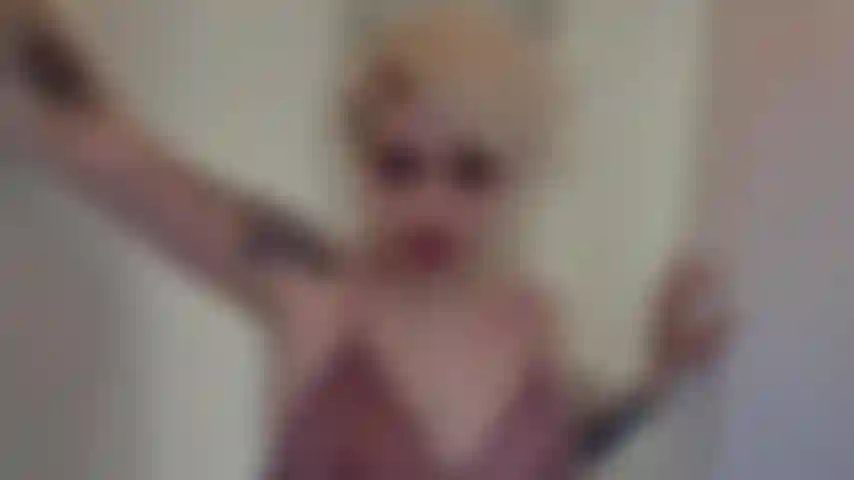 Roleplay petite amie garce qui obtient ce qu'elle mérite - 15 min à t'agacer en pov jusqu'à ce que tu me baises fort en missionnaire, chevauchée et chevauchée inversée jusqu'à ce que je jouisse partout sur ta bite en criant !! Tellement chaud.