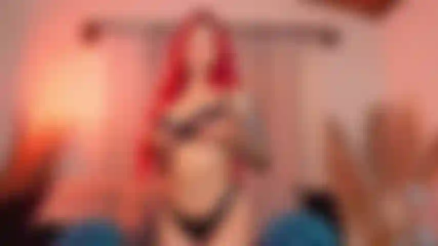 Playing with my Spinnel toy