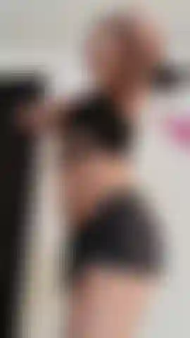 Moving my ass for you until I get naked, do you want to try my wet vagina? I want you to taste my ass too!