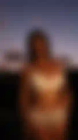 My sexy body, do you want to see how I slowly undress?