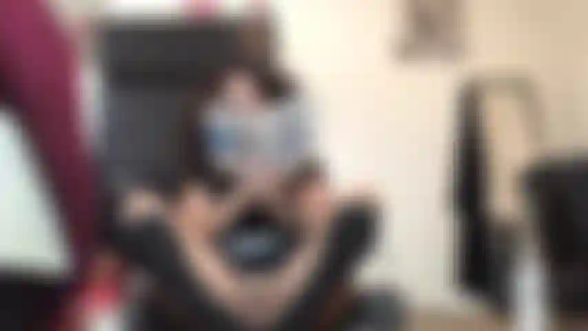 Roleplay - j'ai eu des problèmes avec mes études d'anatomie humaine, vous me regardez pendant que je me bats et que j'abandonne. Je demande votre aide et je promets une récompense maintenant, venez regarder la récompense.