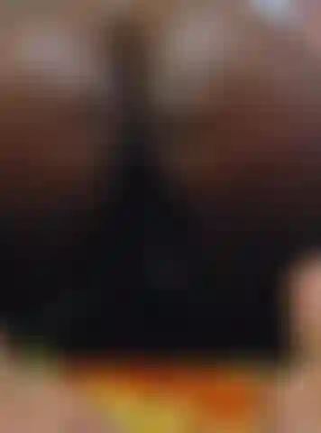 Shaking my ass while showing you my wet hole