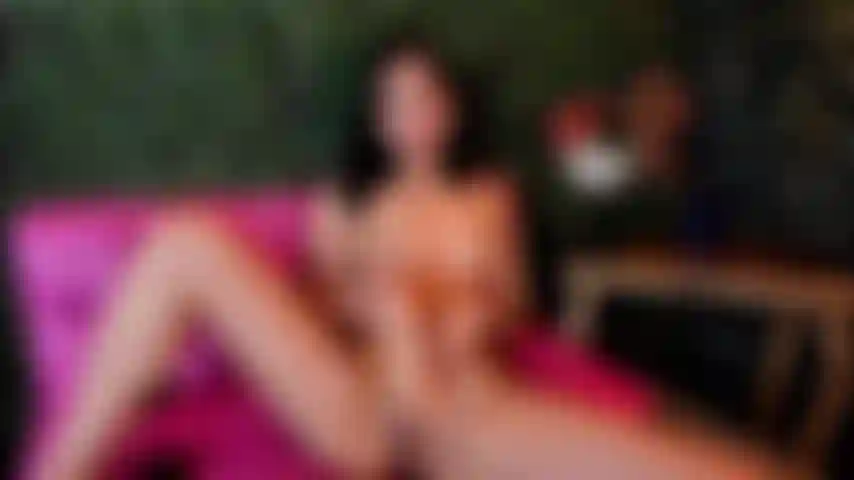 Baise ma délicieuse chatte.